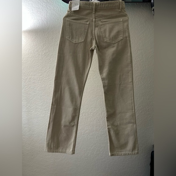 NWT Zara Beige Jeans Mid rise Wide Leg - Picture 2 of 5